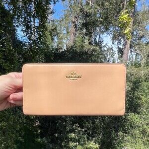 COACH Peach Leather Slim Wallet Credit Card Holder w Gold Hardware AUTHENTIC